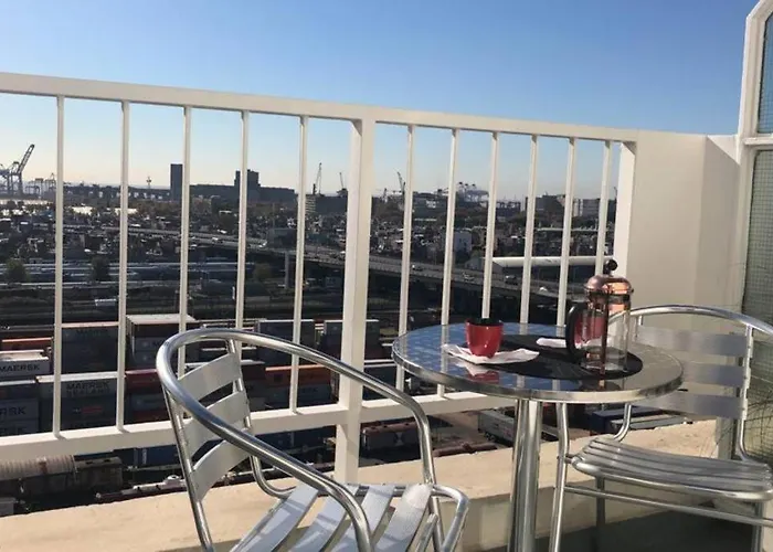 Hermoso Departamento Al Lado Del Patio Bulrrich, Con Vista Al Rio